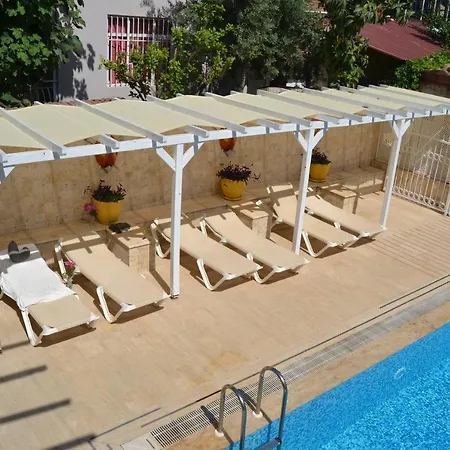 Safari Suit N-3 Aparthotel